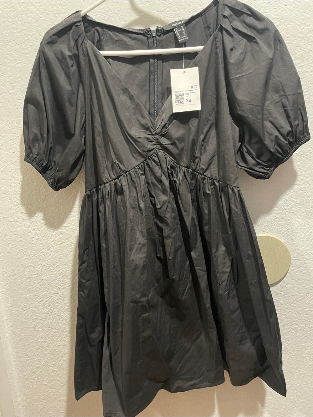 Forever 21 Black Puff-Sleeve V-Neck Gathered Waist Dress - Kids XS